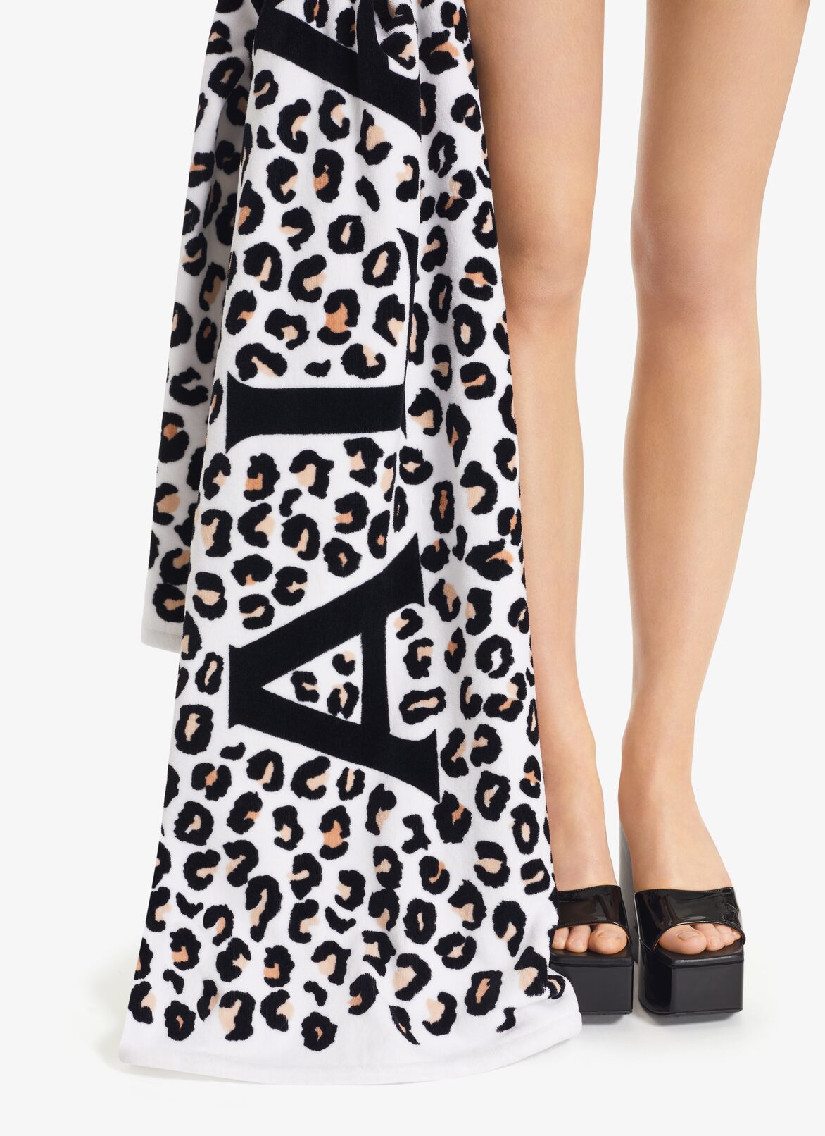 Alaïa Leopard Towel ALAÏA WHITE/BLACK ALAÏA LEOPARD TOWEL